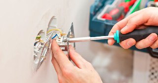 Электромонтажные работы Благовещенск цена 470 руб Электрика под ключ